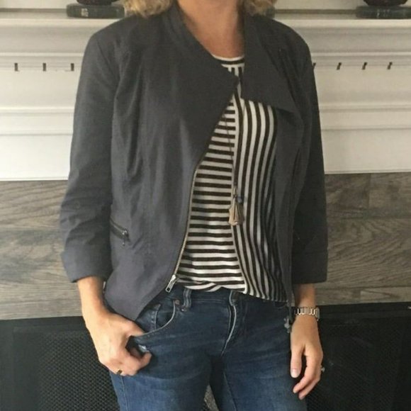 EUC CAbi London Stripe Tank #3417 - Picture 5 of 8